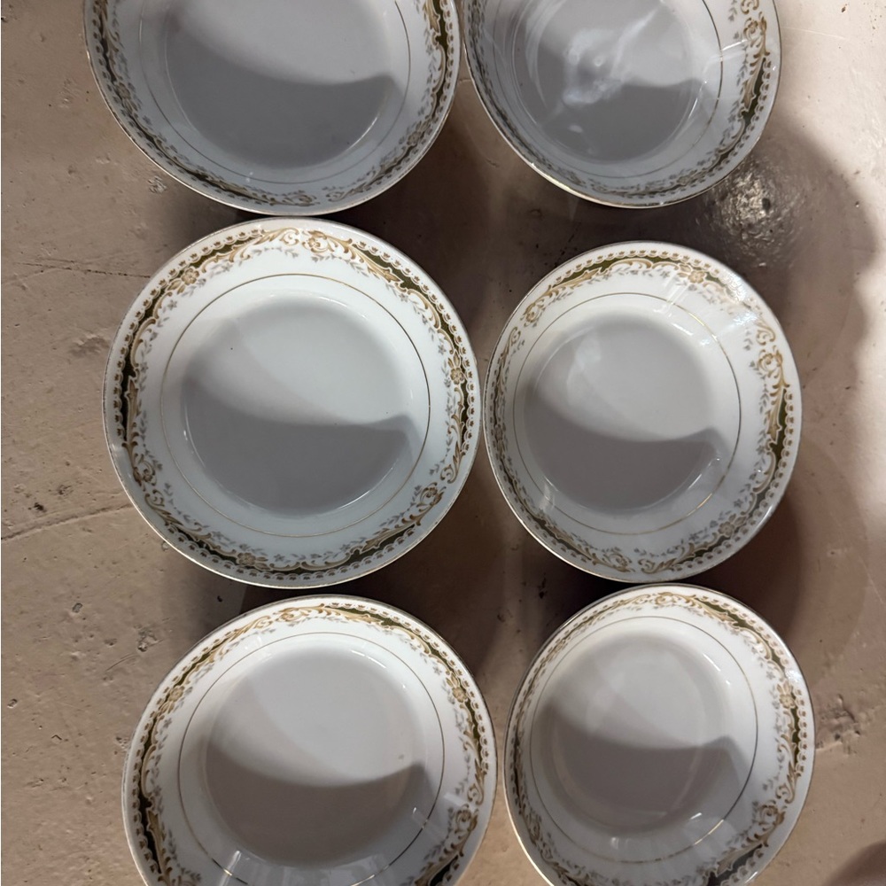 6 Signature Collection Queen Anne Berry Bowls